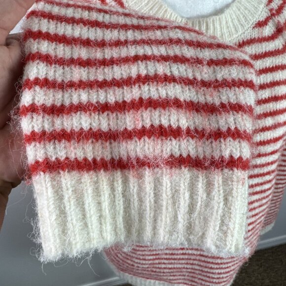 American Eagle Women's M Crew Sweater LS Red Cream Striped EUC - Picture 4 of 10